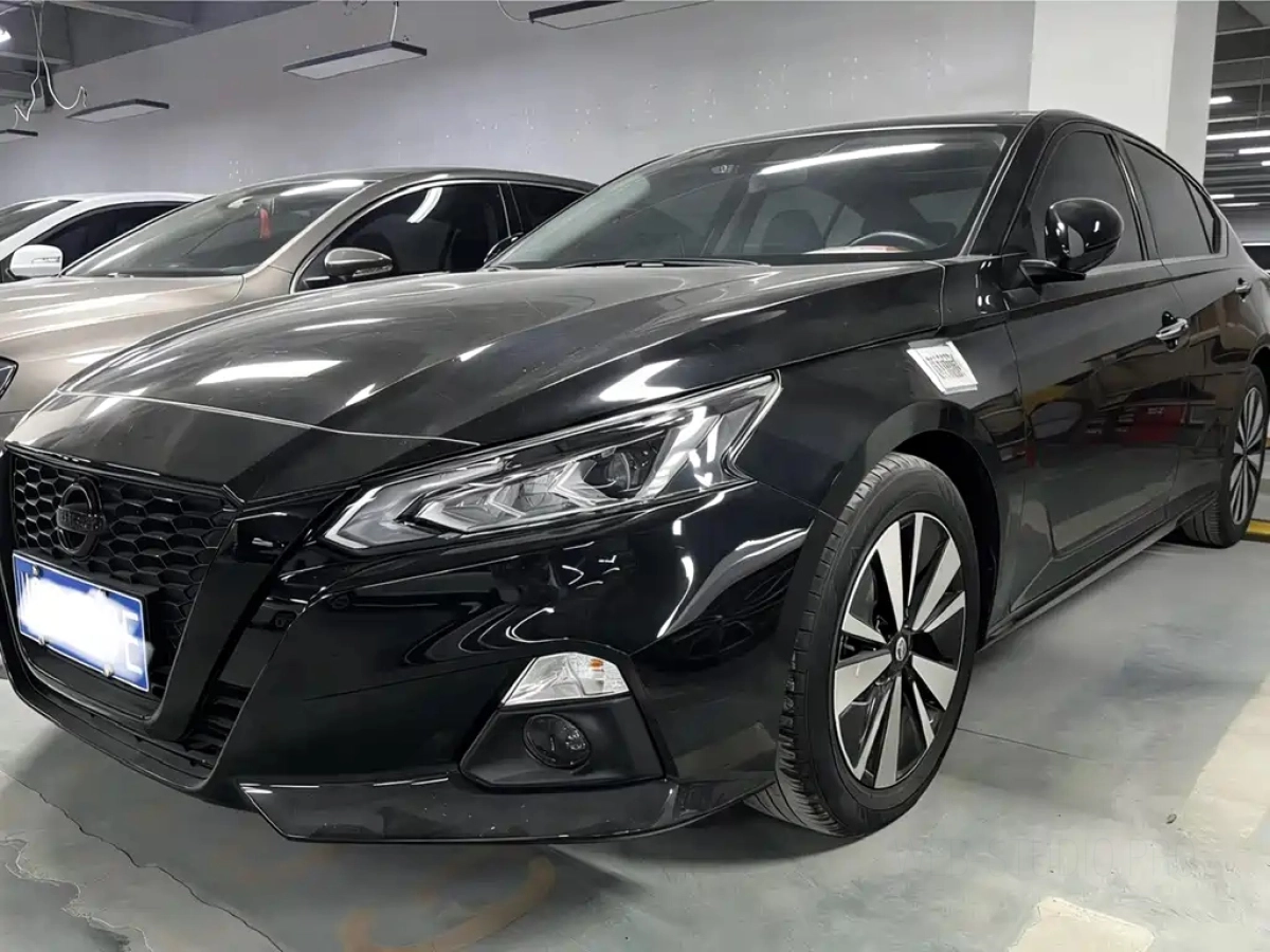 NISSAN TEANA  2020