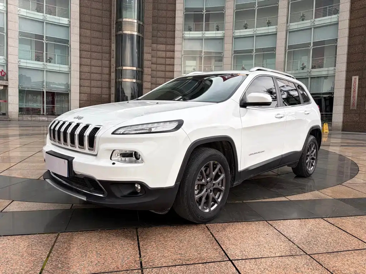 JEEP CHEROKEE  2020