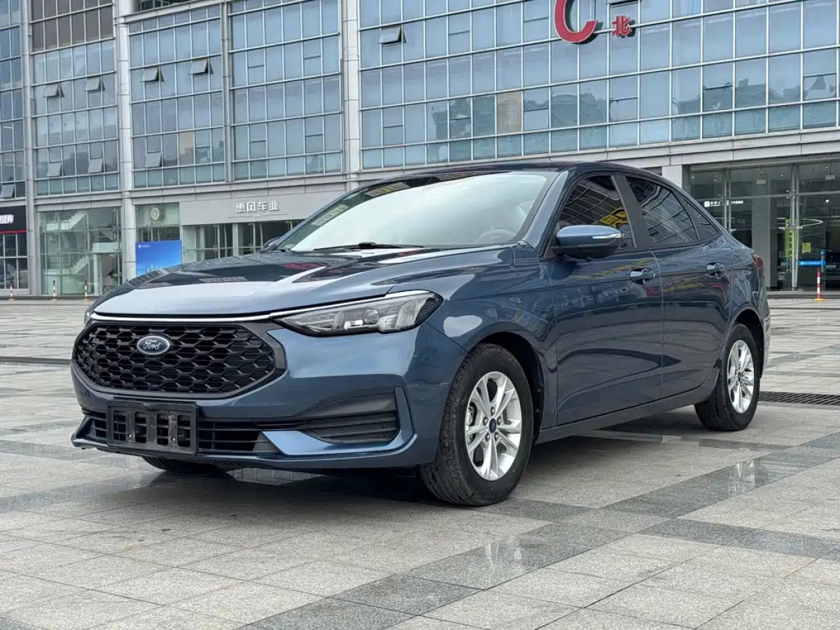 FORD FOCUS CLASSIC  2021