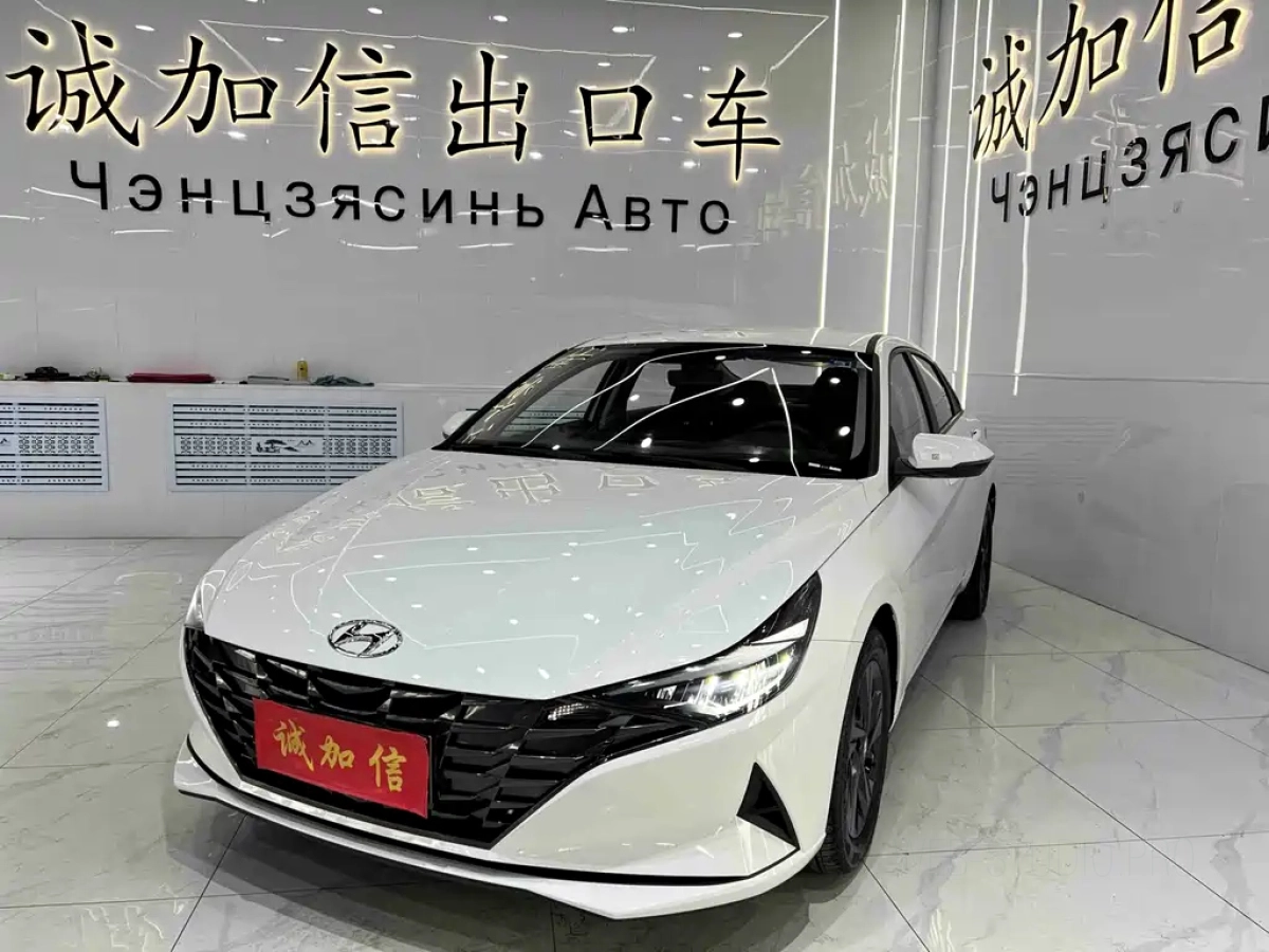 HYUNDAI ELANTRA  2024