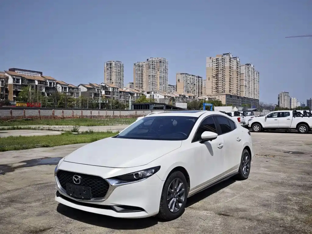 MAZDA 3 AXELA
