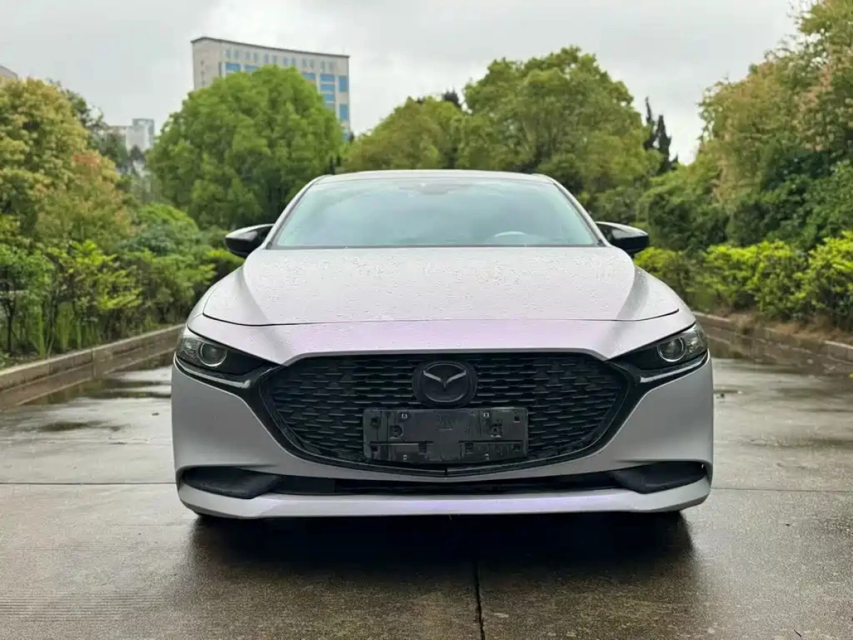 MAZDA 3 AXELA