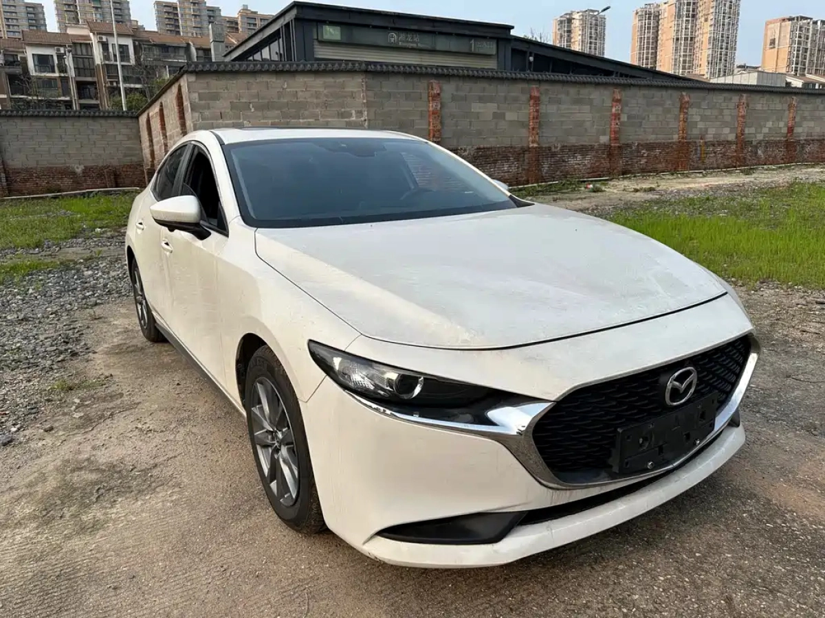 MAZDA 3 AXELA