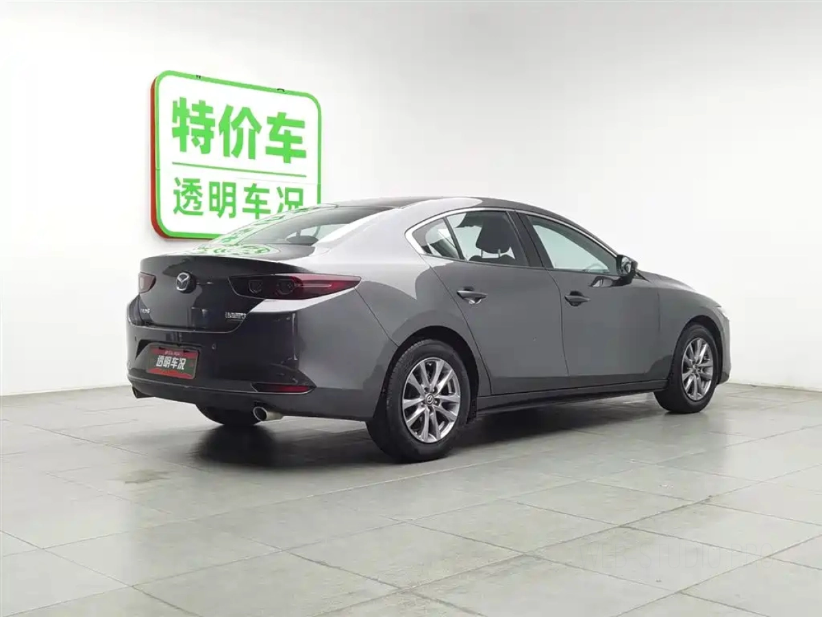 MAZDA 3 AXELA