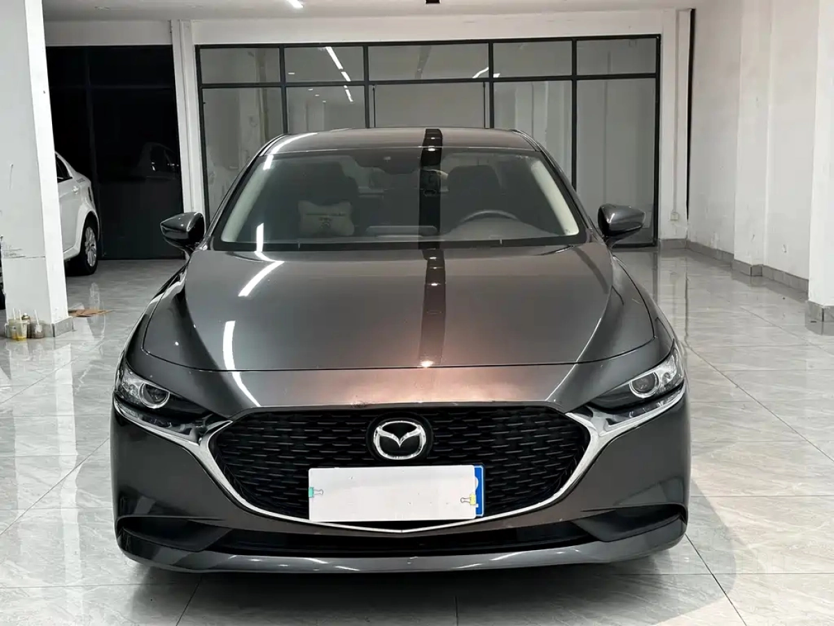 MAZDA 3 AXELA