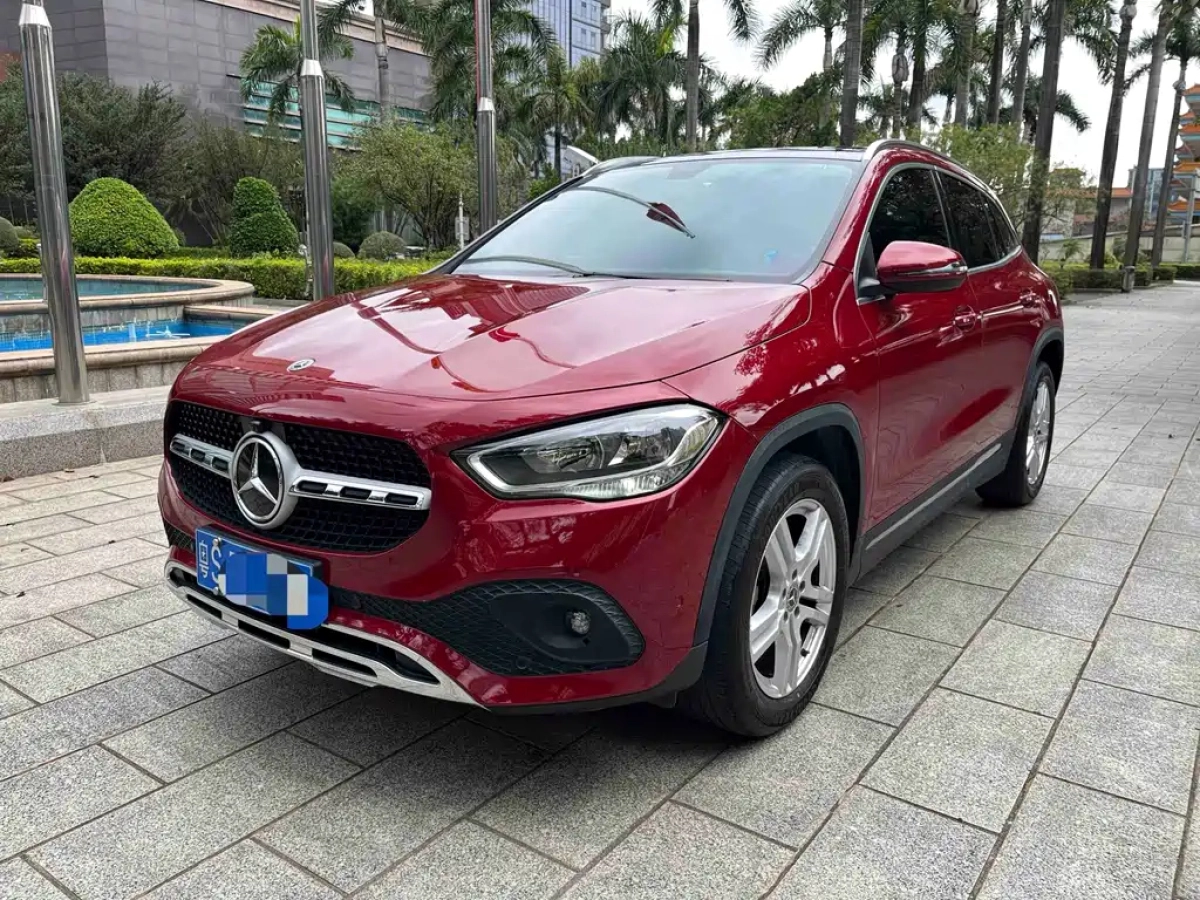 MERCEDES-BENZ GLA  2021
