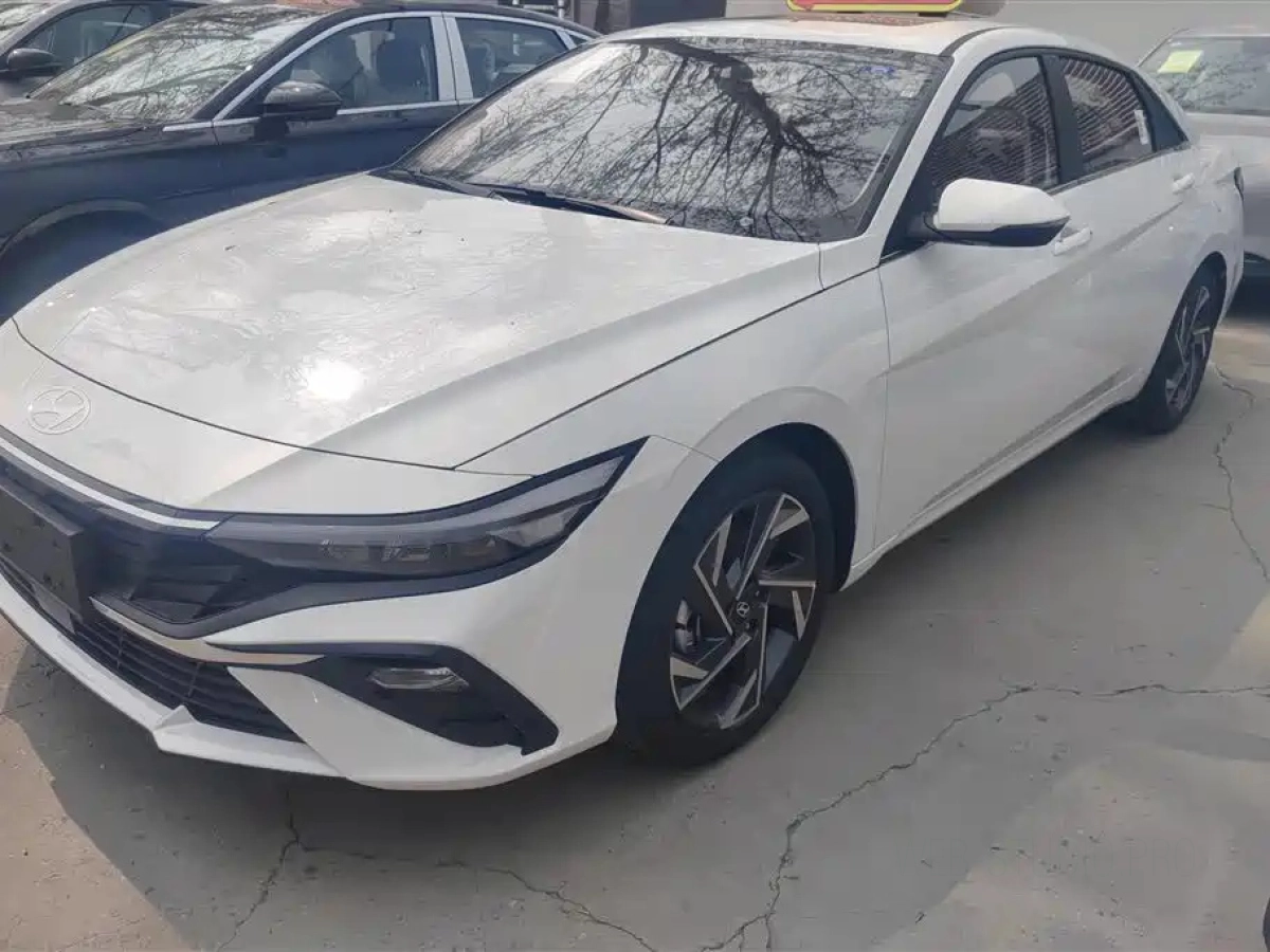 HYUNDAI ELANTRA  2026