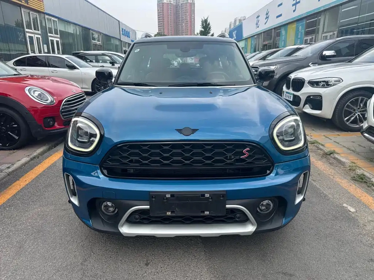 MINI COUNTRYMAN