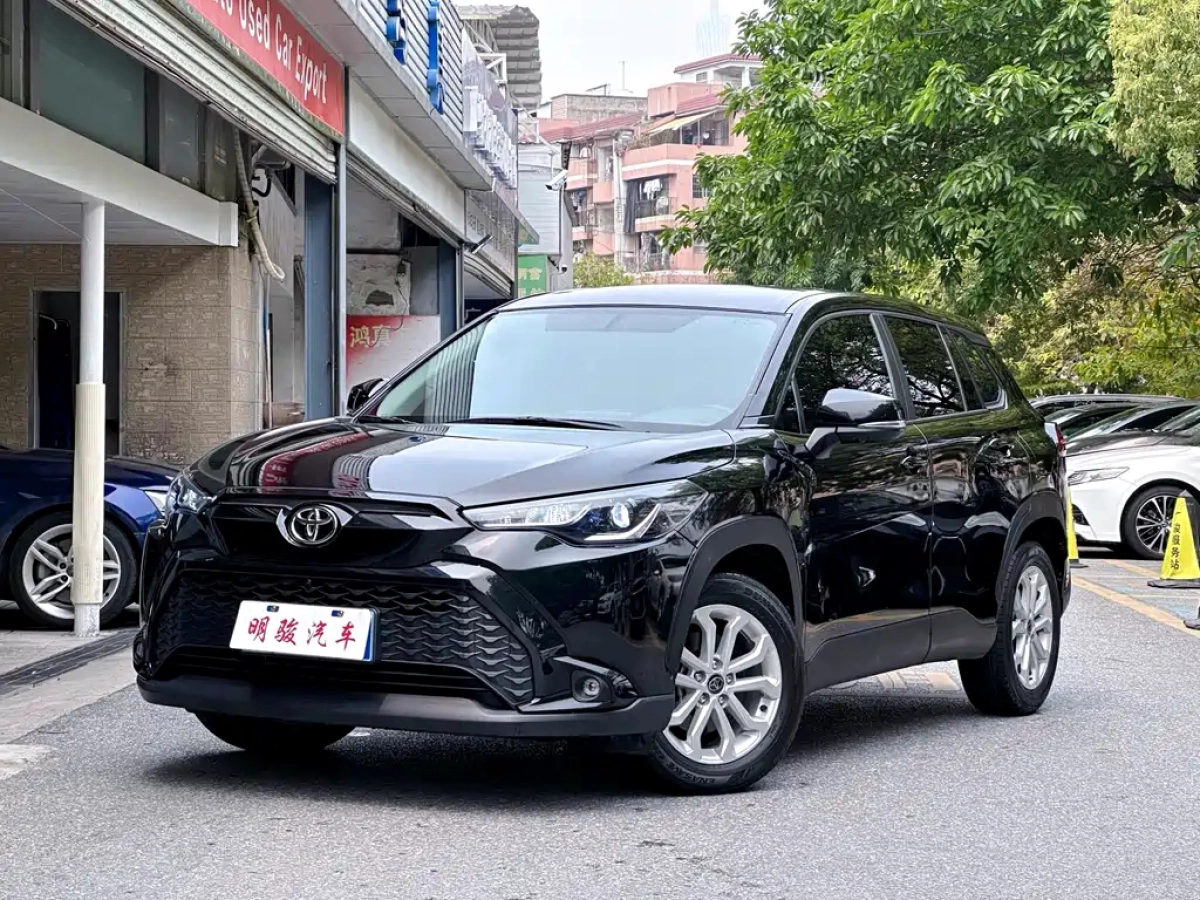 TOYOTA COROLLA CROSS  2024