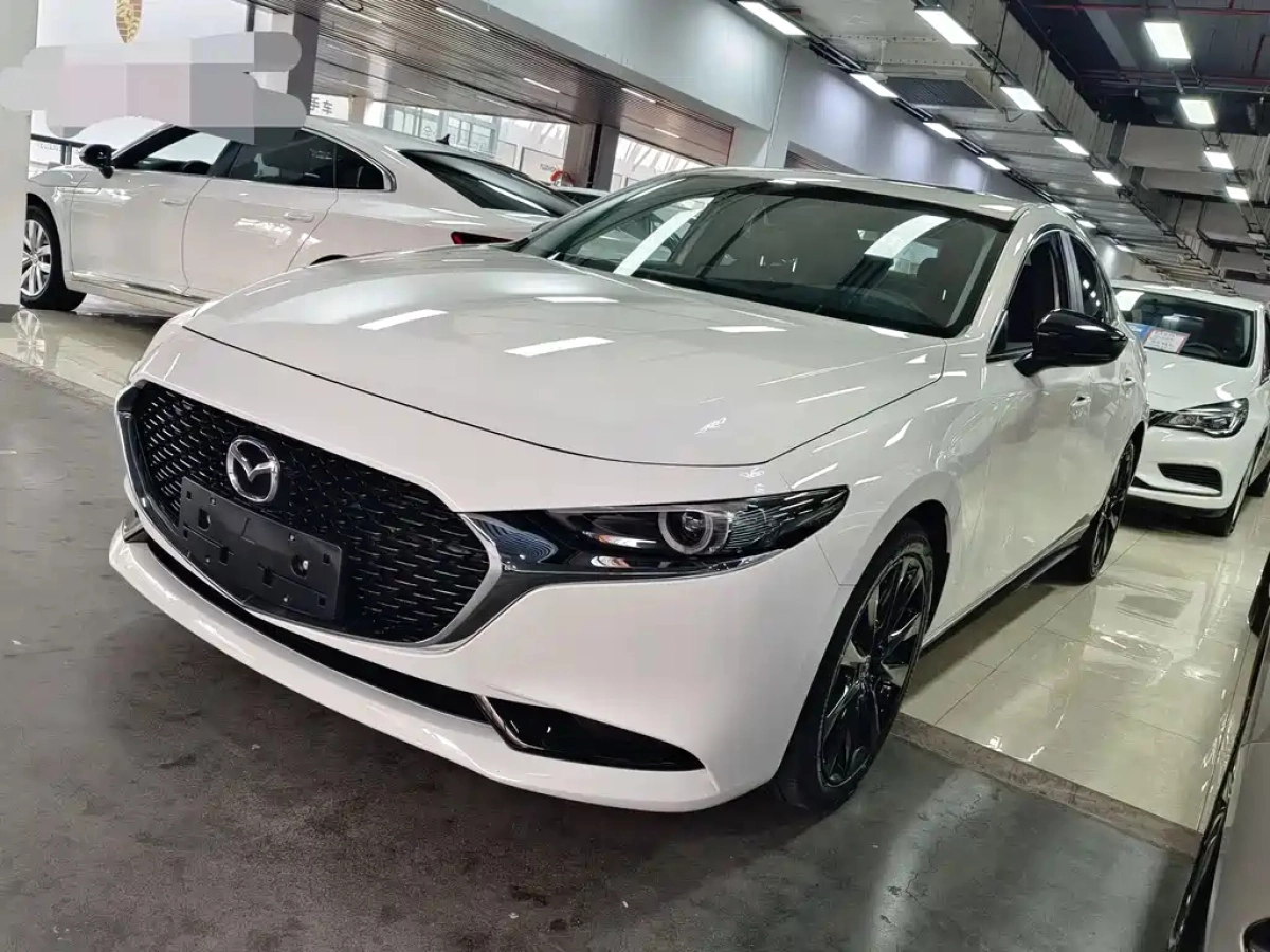 MAZDA 3 AXELA  2025