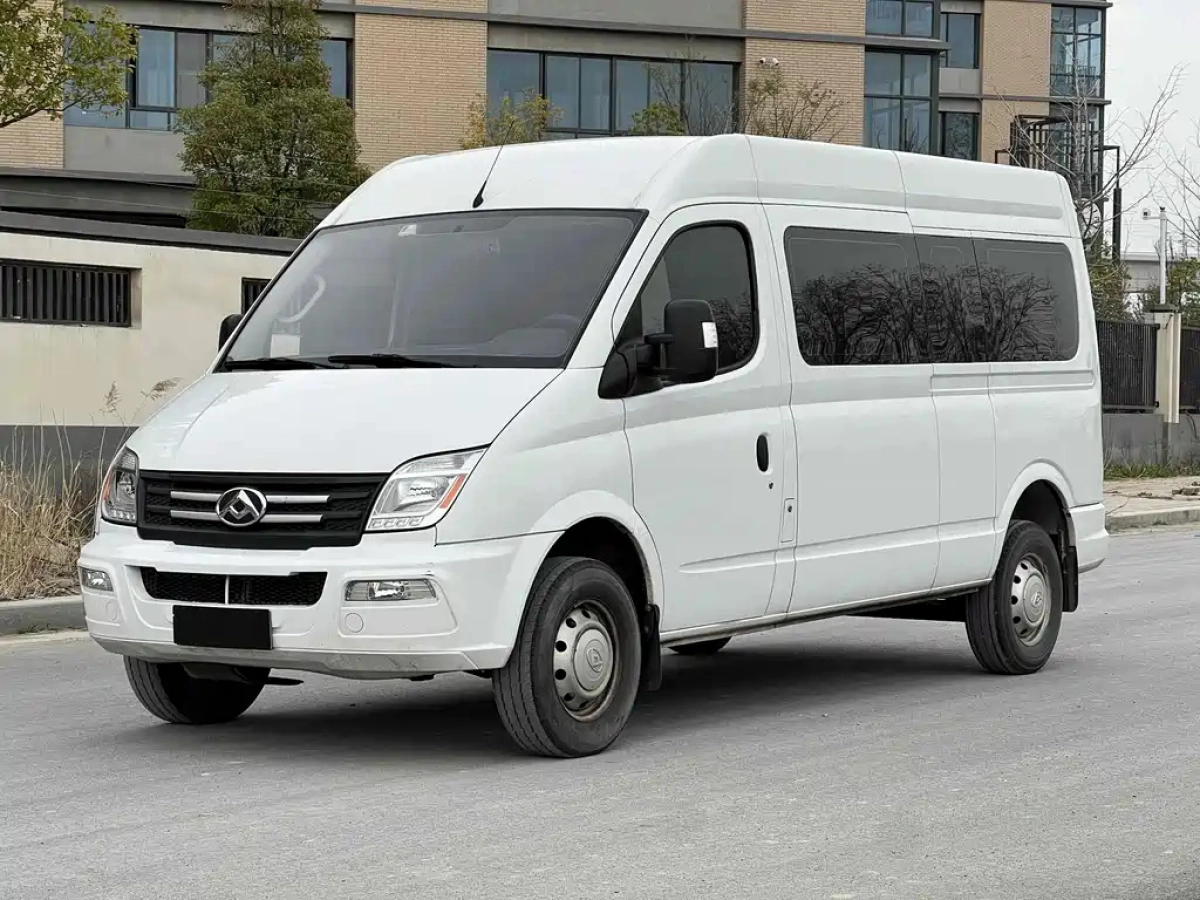 SAIC MAXUS XINTU V80  2023