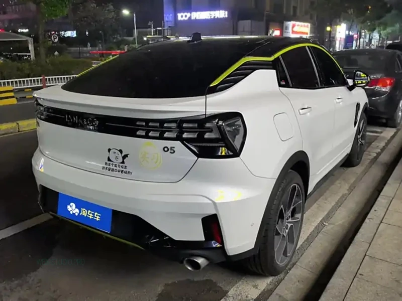LYNK&CO 05