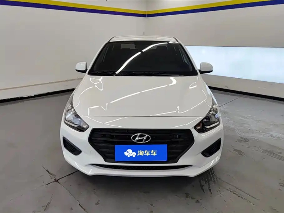 HYUNDAI VERNA