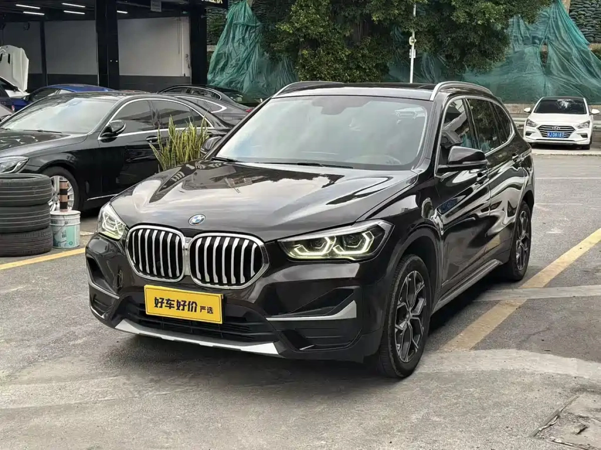 BMW X1  2021