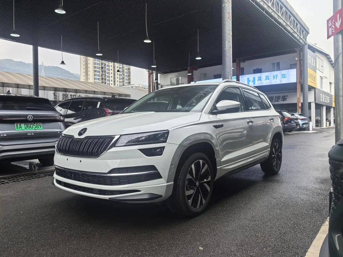 SKODA KAROQ  2026