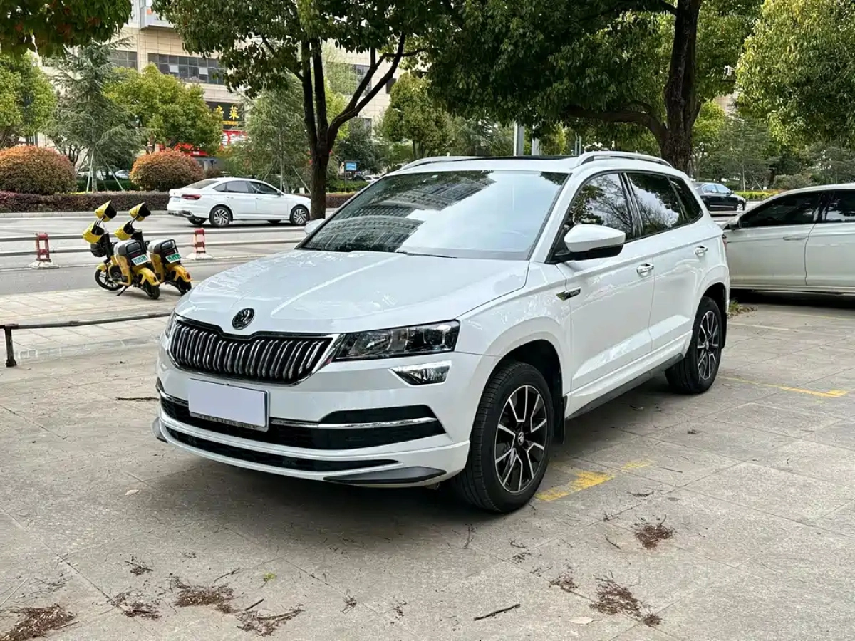 SKODA KAROQ  2023