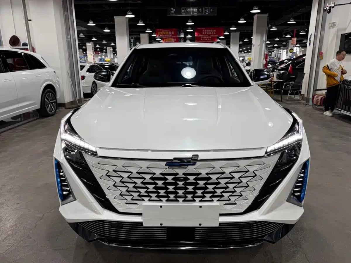 CHANGAN OSHAN Z6 NEW ENERGY  2023