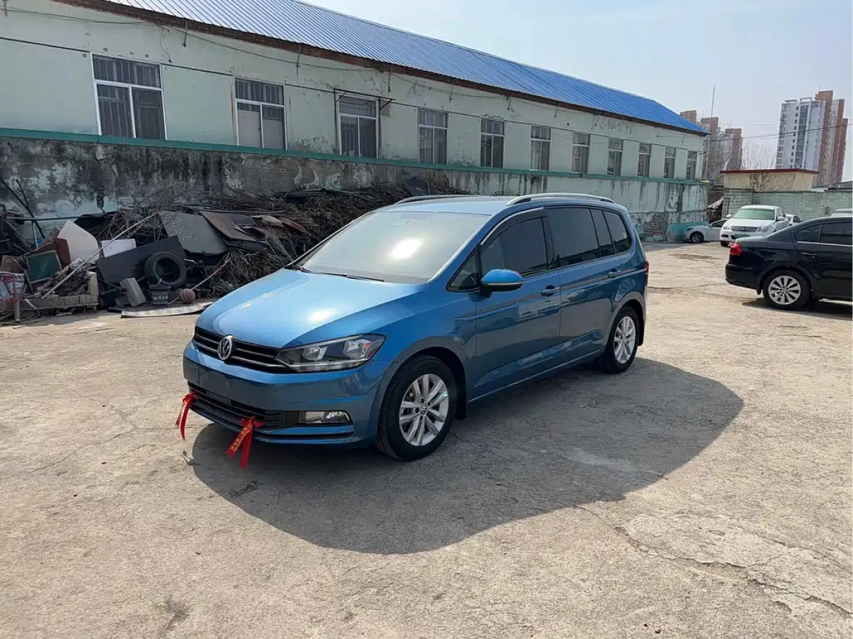 VOLKSWAGEN TOURAN  2020