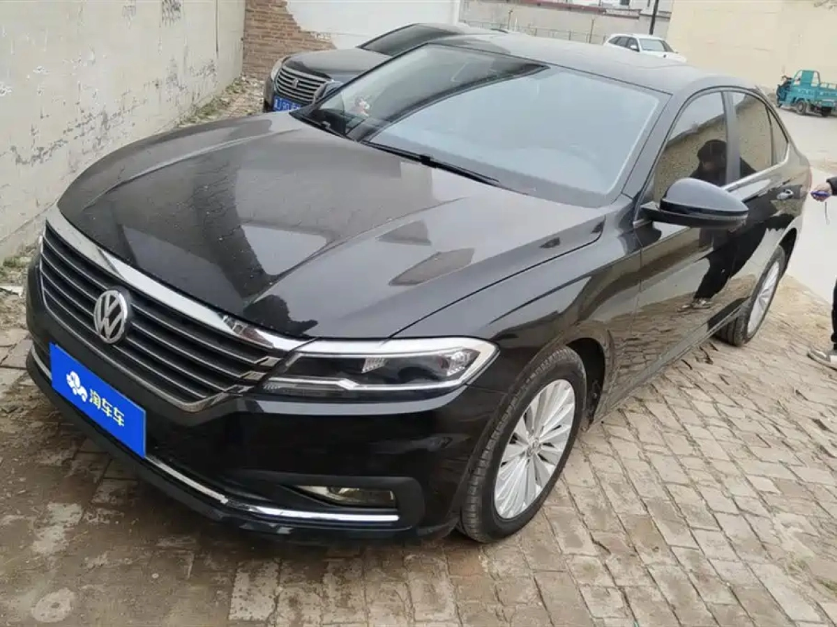 VOLKSWAGEN LAVIDA  2020