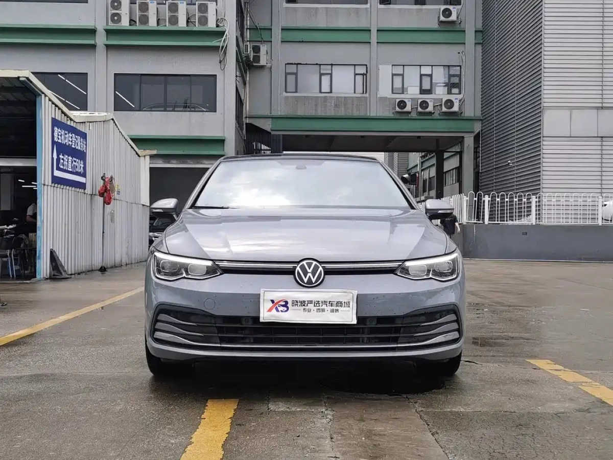 VOLKSWAGEN GOLF