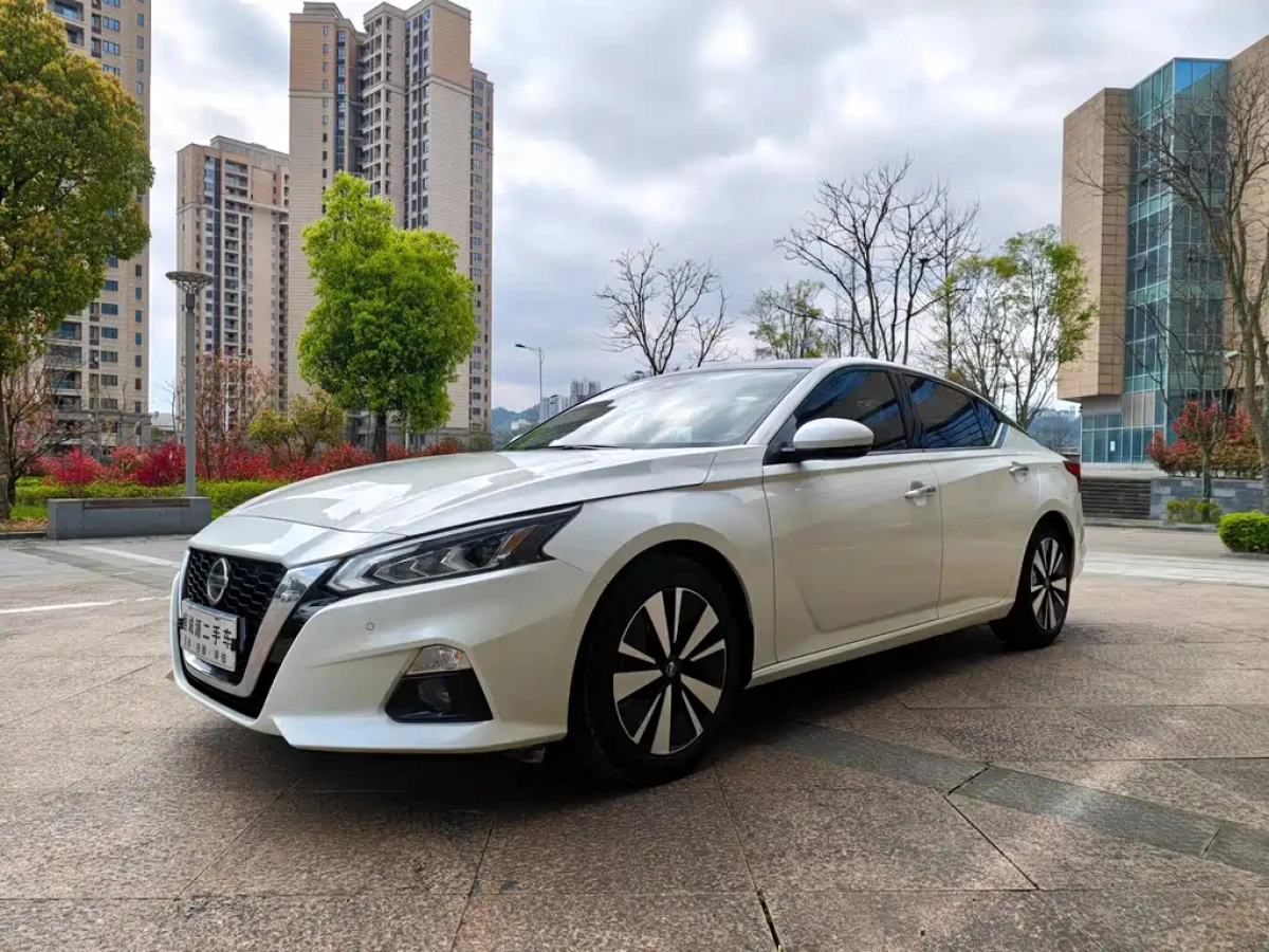 NISSAN TEANA  2022