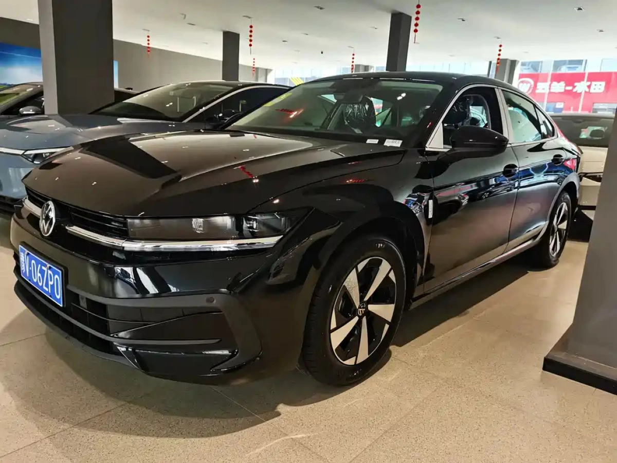 VOLKSWAGEN MAGOTAN  2026