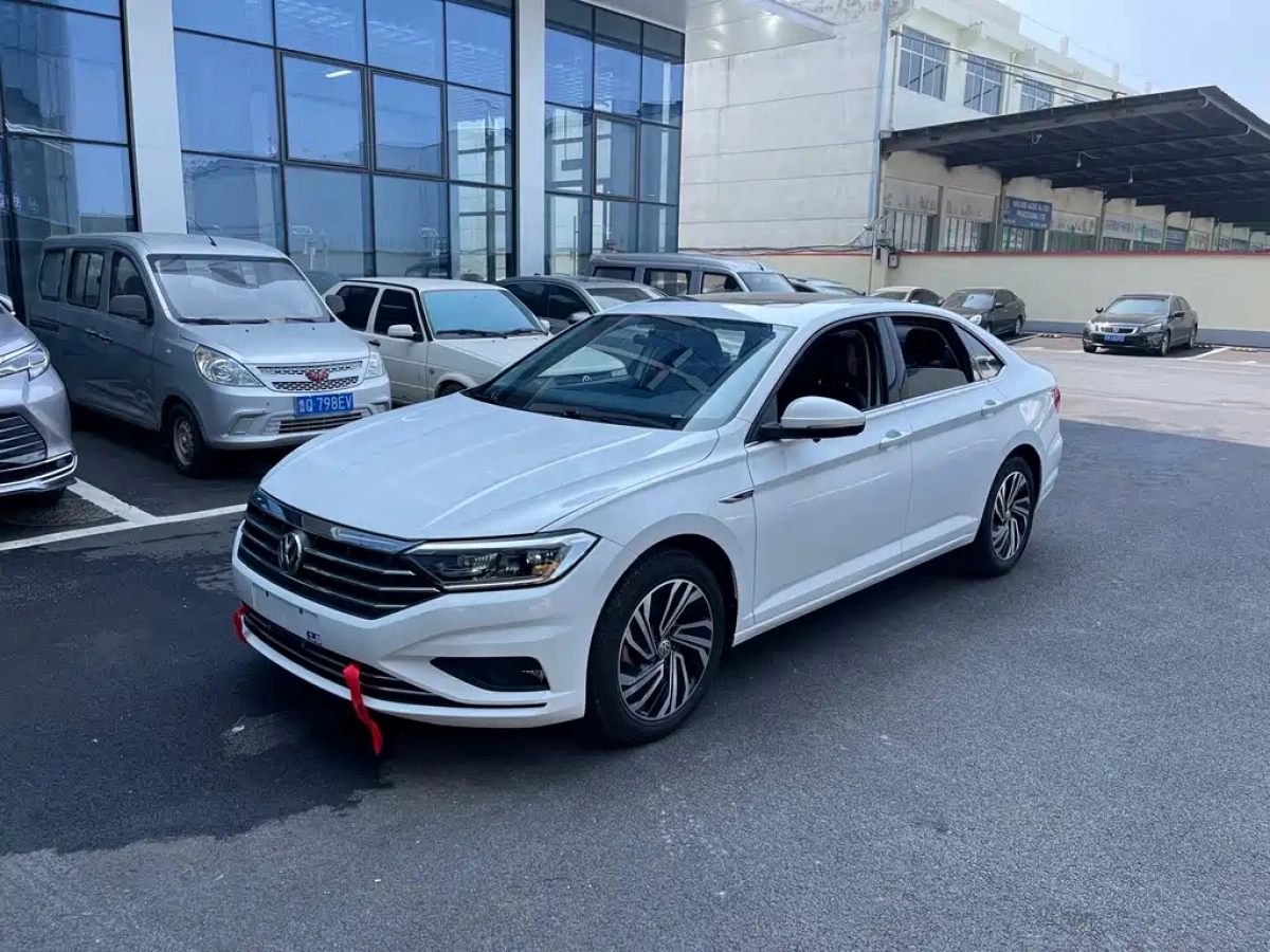 VOLKSWAGEN SAGITAR  2021