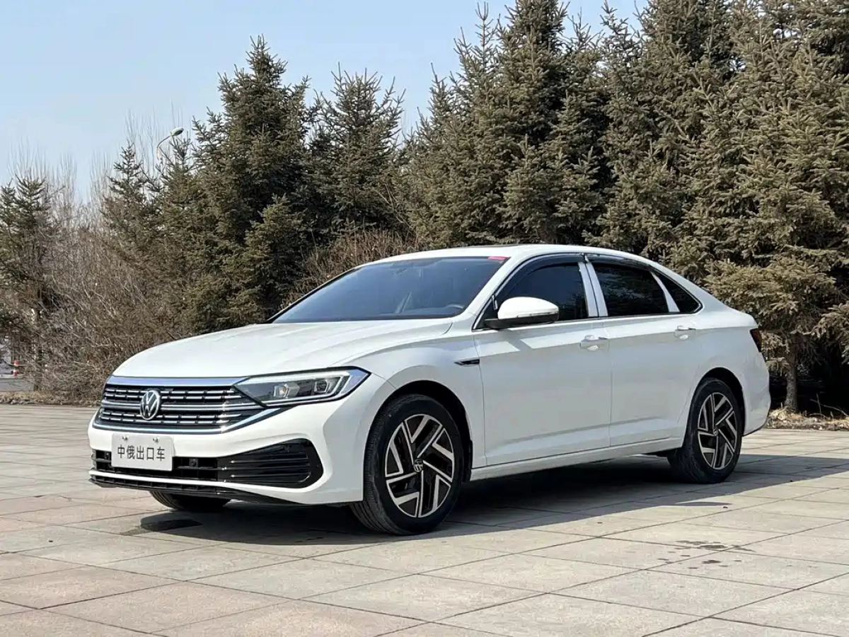 VOLKSWAGEN SAGITAR  2022