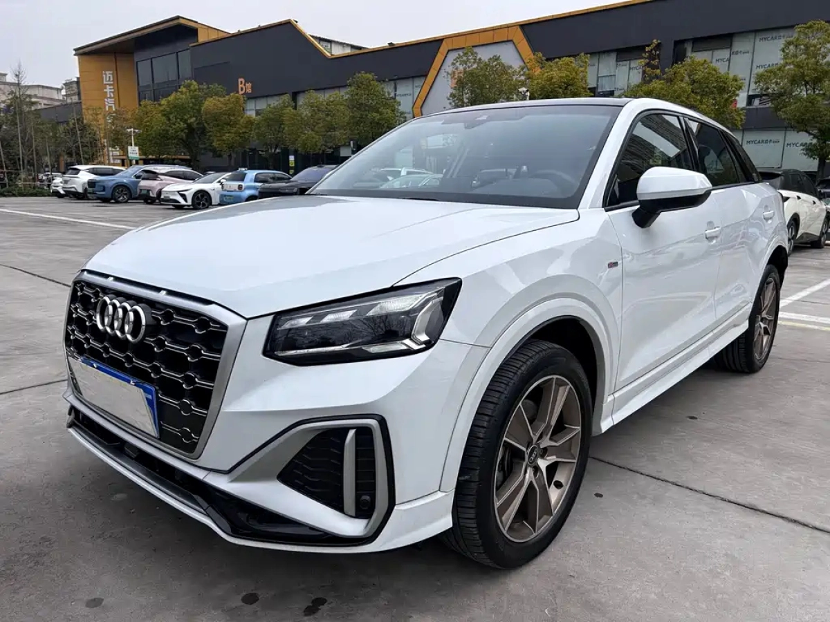 AUDI Q2L  2024