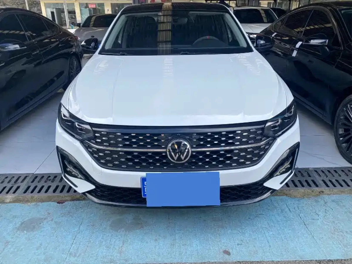 VOLKSWAGEN LAVIDA  2023