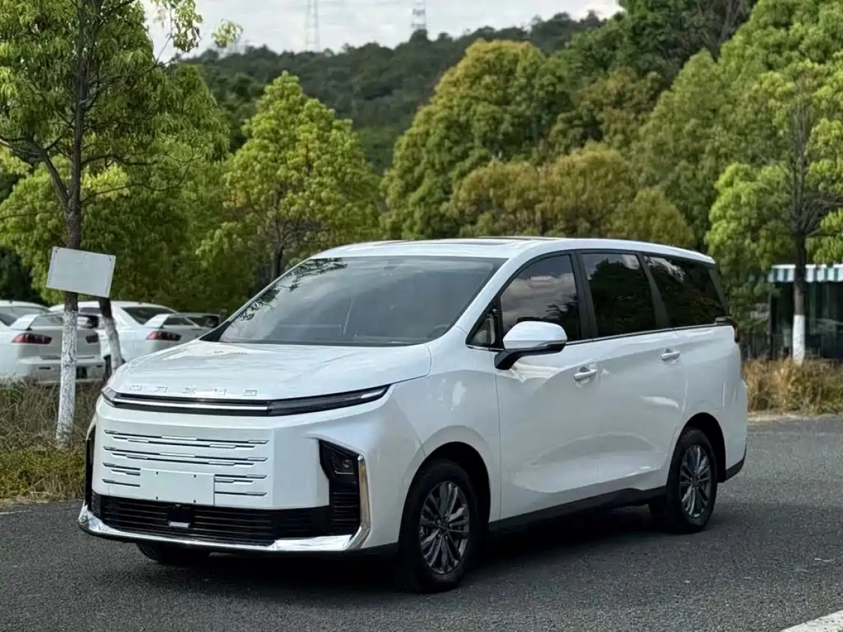 SAIC MAXUS G50  2025