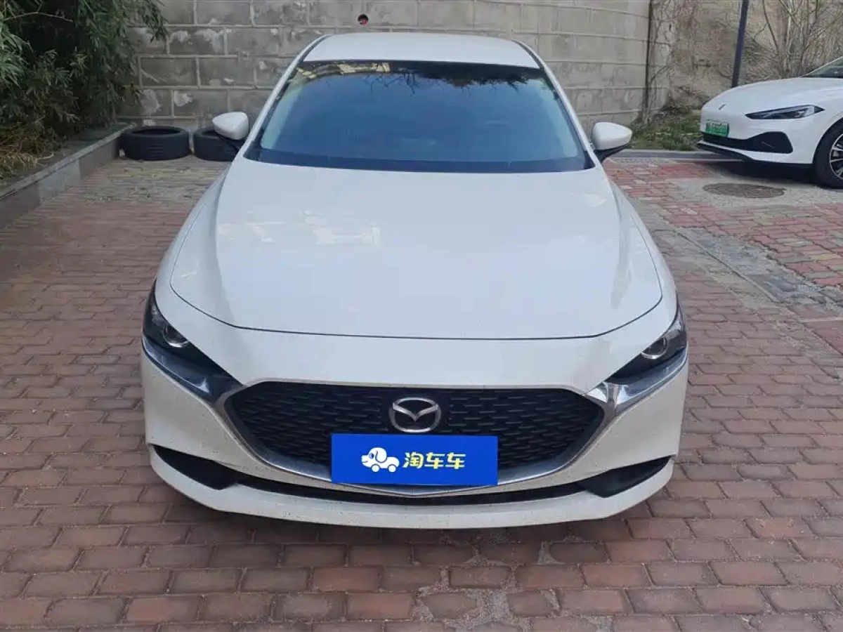 MAZDA 3 AXELA