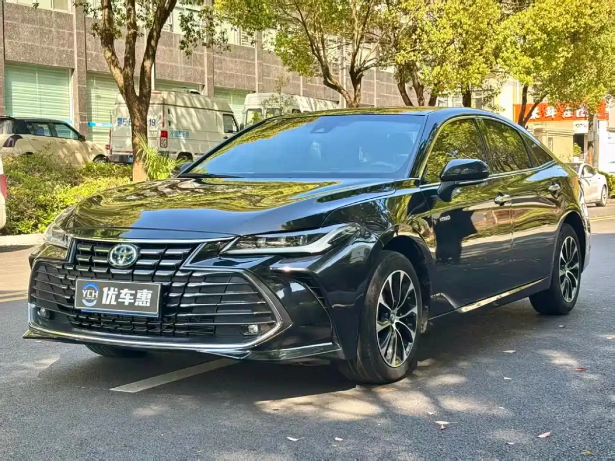 TOYOTA AVALON  2023