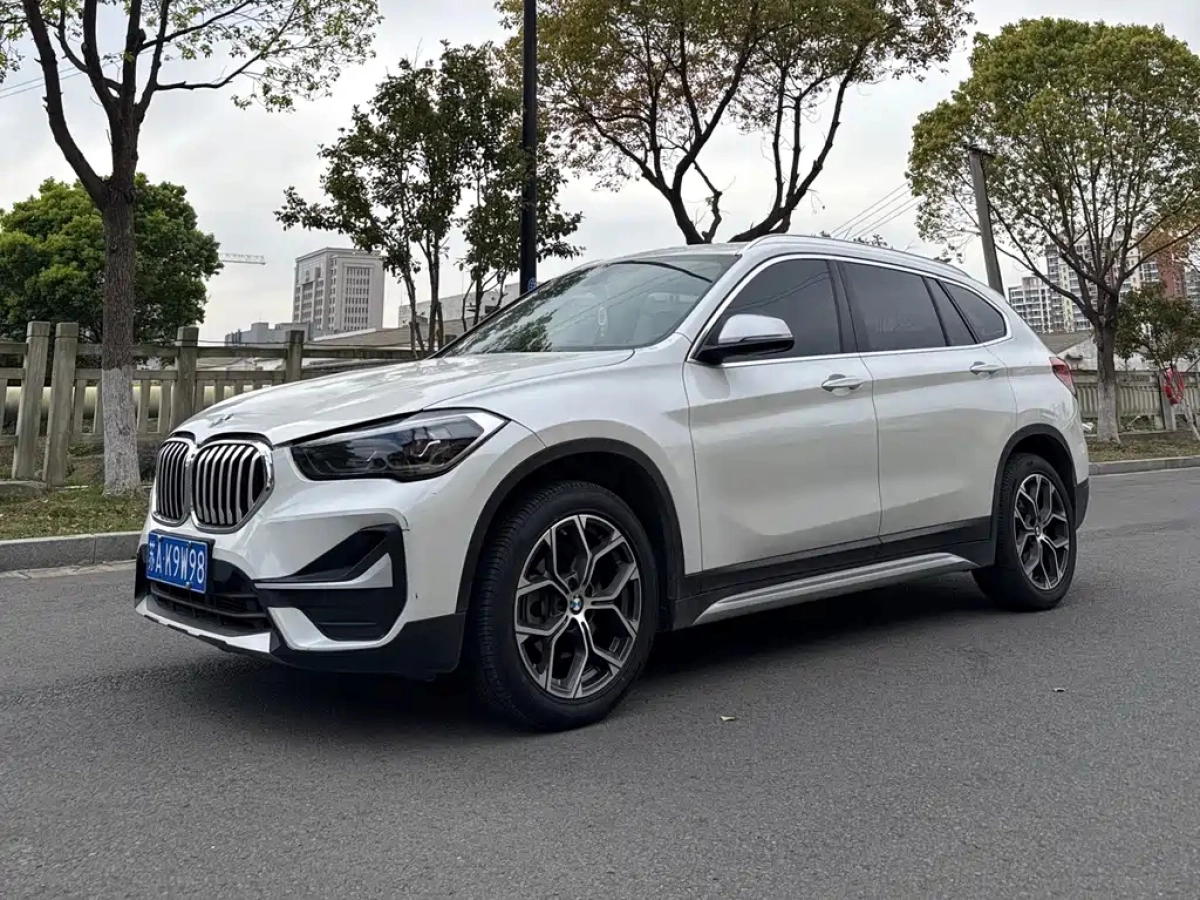 BMW X1  2023