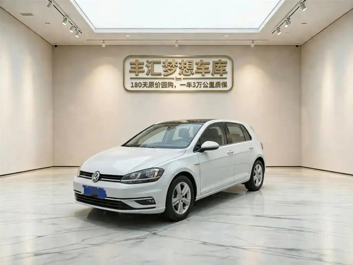 VOLKSWAGEN GOLF  2020