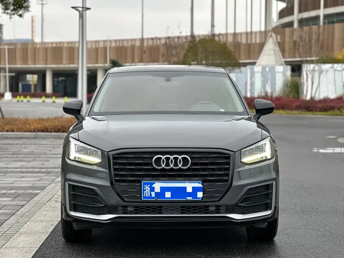 AUDI Q2L