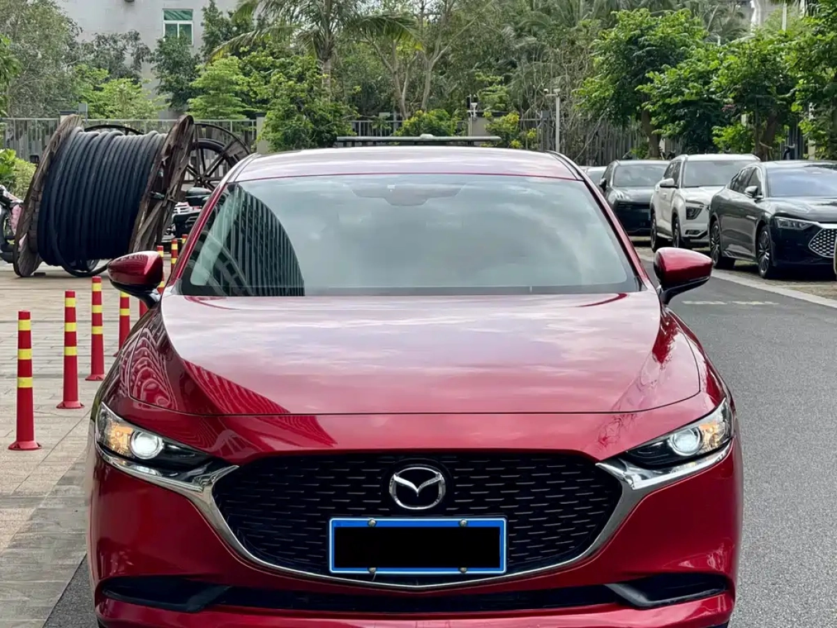 MAZDA 3 AXELA