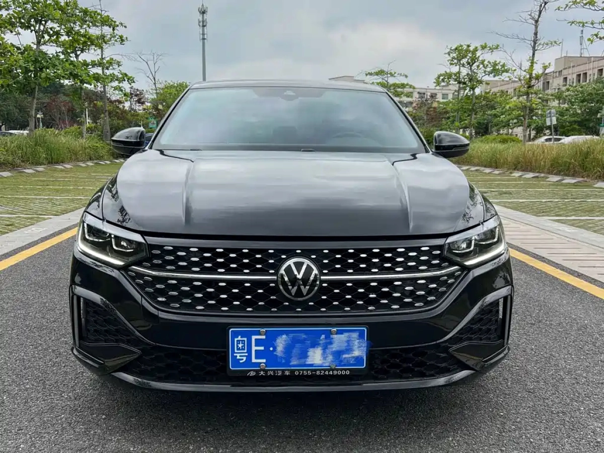 VOLKSWAGEN LAVIDA  2023