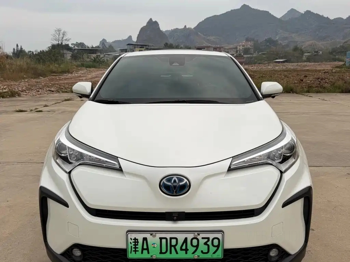 TOYOTA C-HR EV