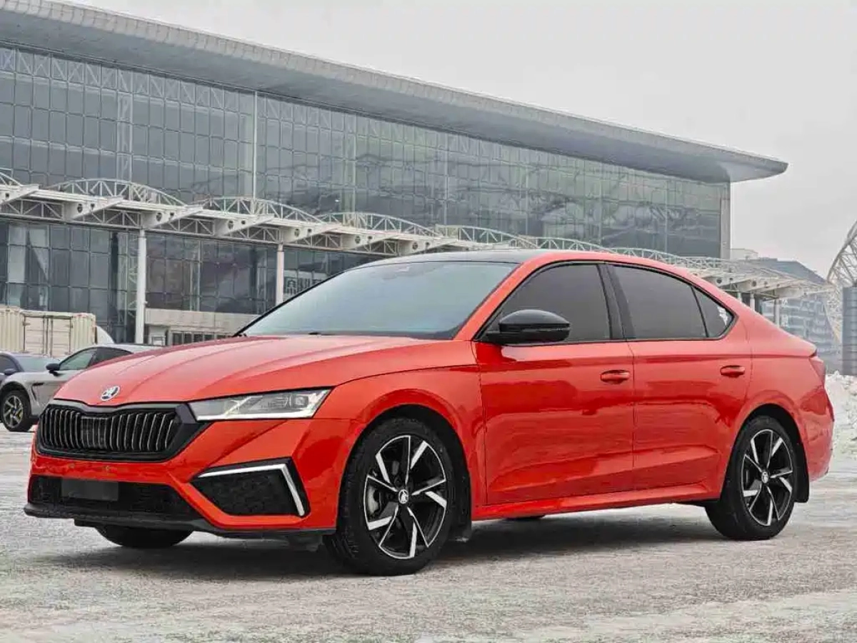 SKODA OCTAVIA  2021