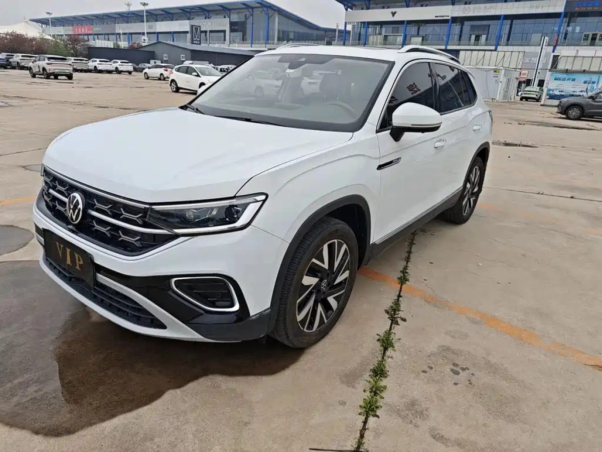 VOLKSWAGEN TAYRON  2025