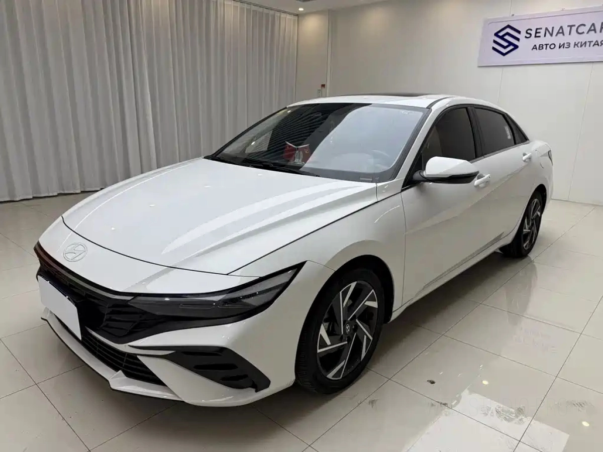 HYUNDAI ELANTRA  2023