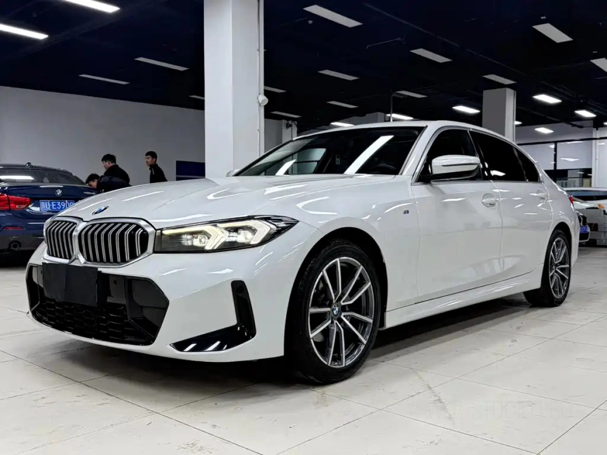 BMW 3 SERIES  2023