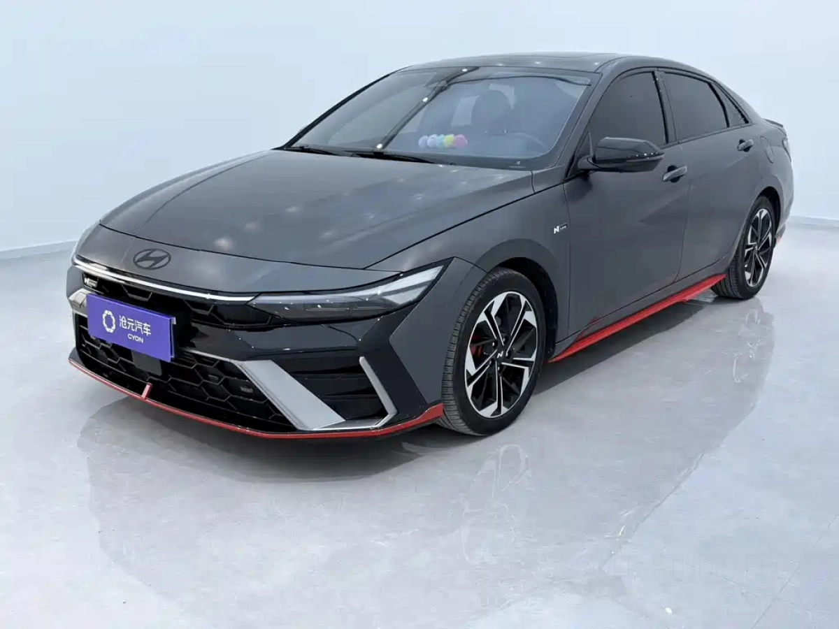 HYUNDAI ELANTRA  2024