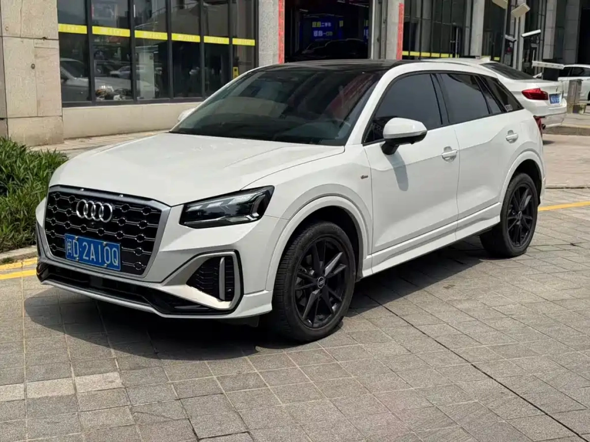 AUDI Q2L  2023