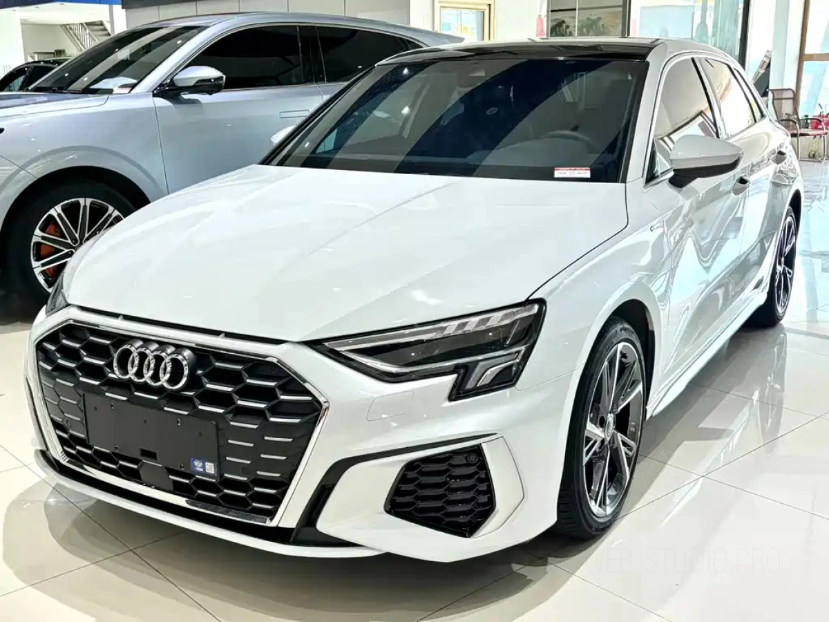 AUDI A3  2023