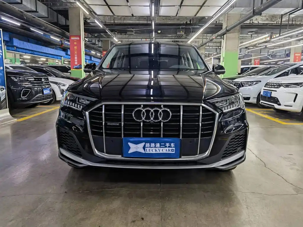 AUDI Q7