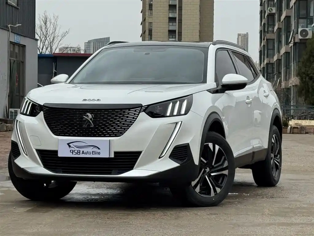 PEUGEOT 2008  2023