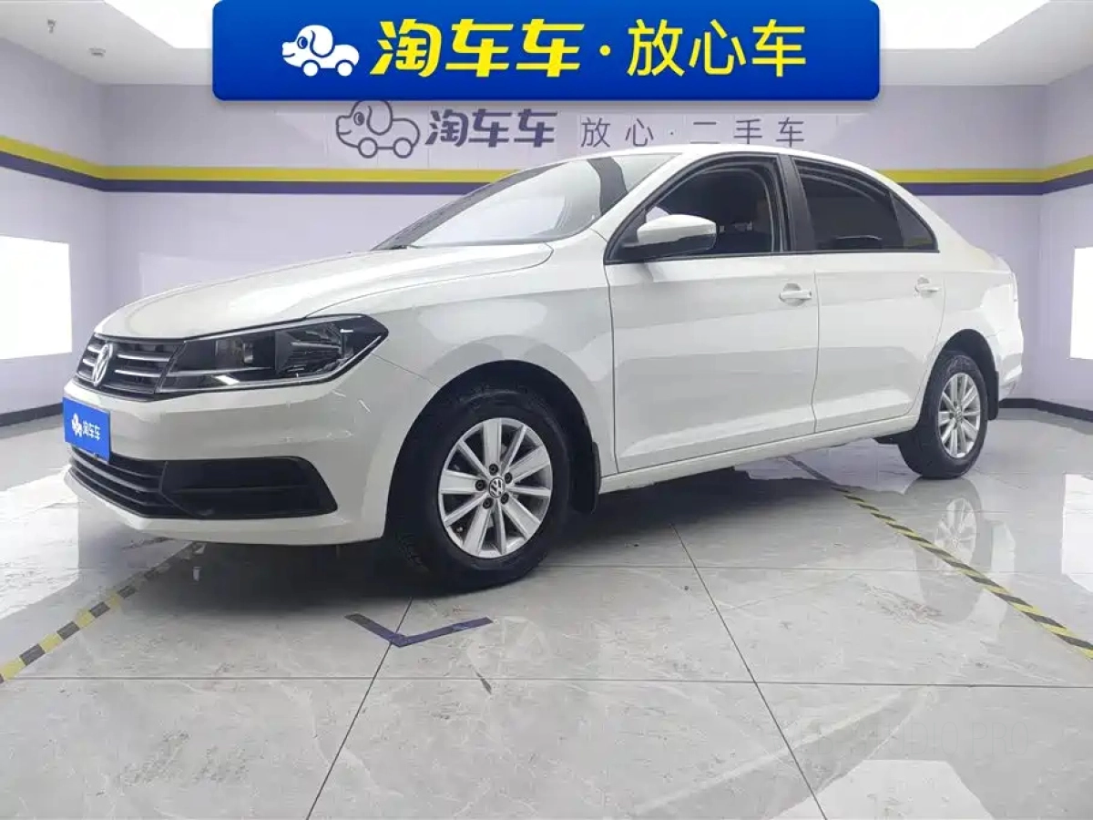 VOLKSWAGEN SANTANA  2022