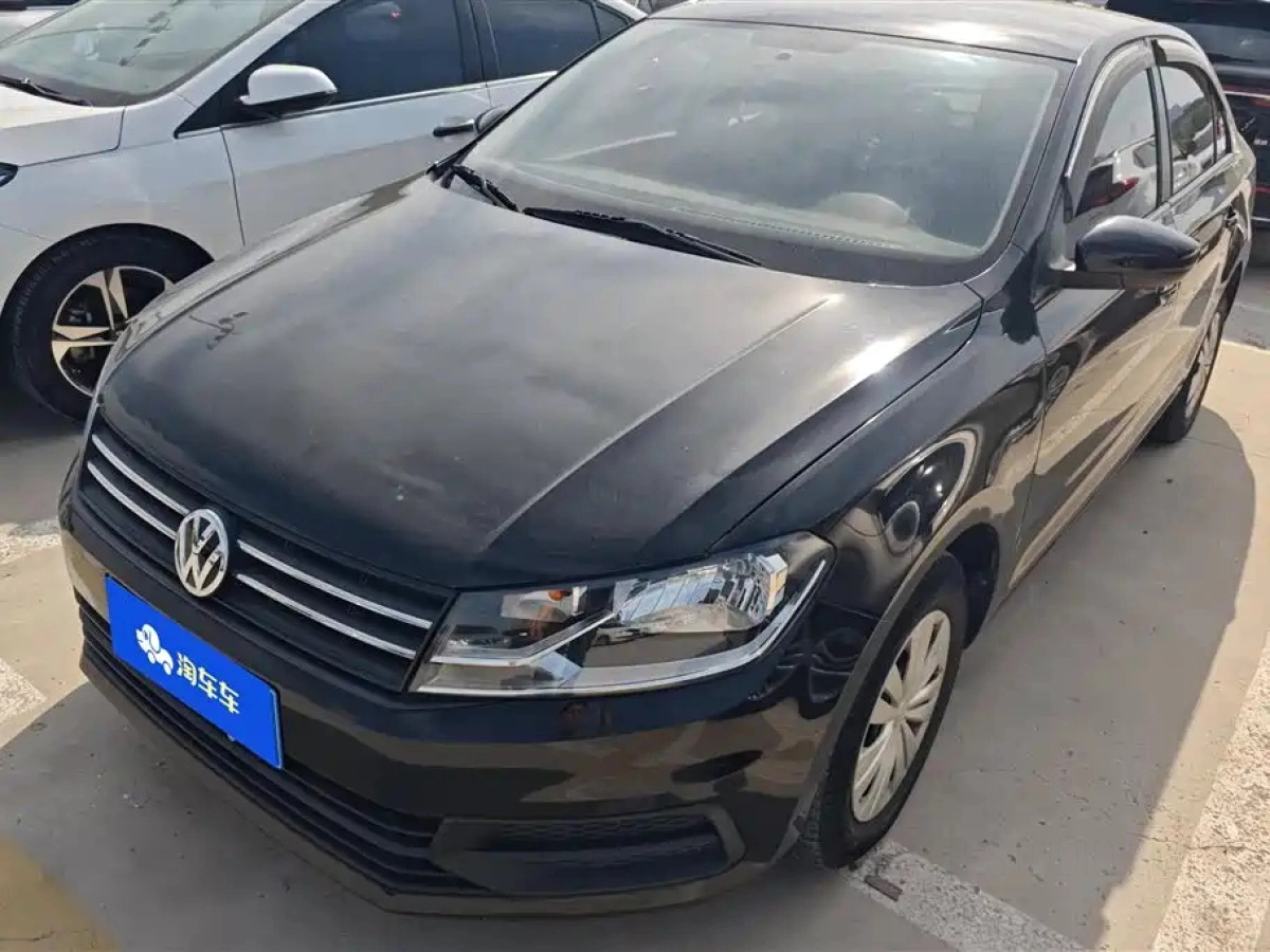 VOLKSWAGEN SANTANA  2021